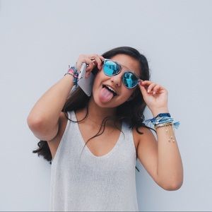 Meet your Posher, Samantha